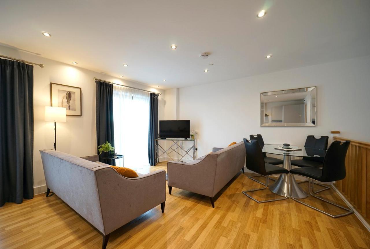 Modern 2 Bed Apartment With Juliet Balcony - Dhb Stays Leeds  Exterior foto